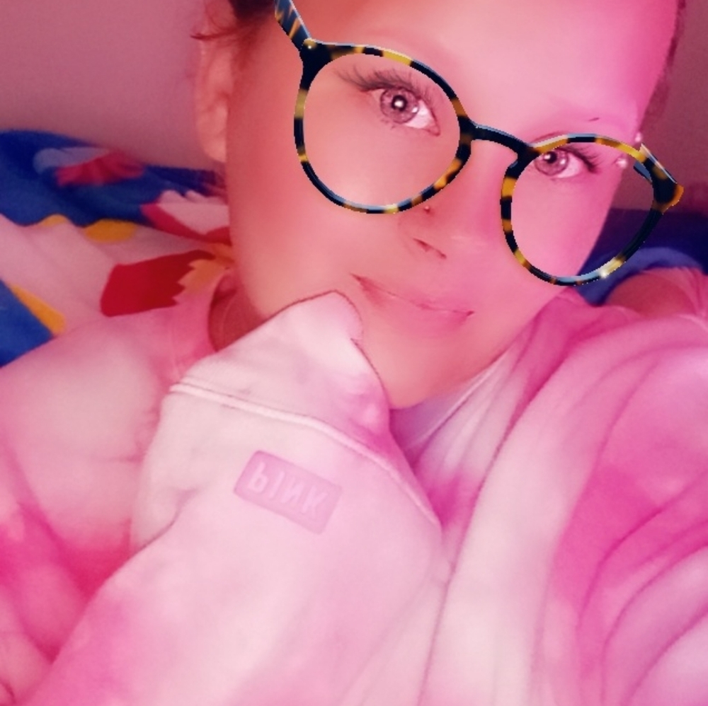 Meet your Posher, Alyssa